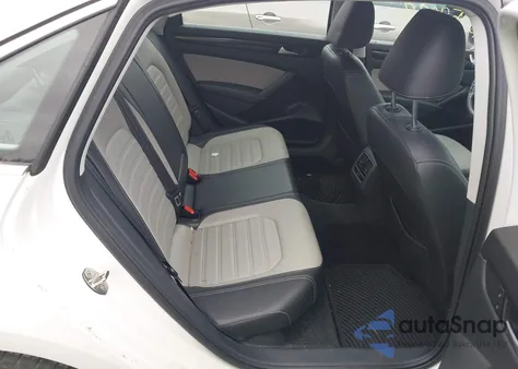 2015 Volkswagen Passat 1.8T Sport from USA, damaged, VIN 1VWBS7A37FC095181